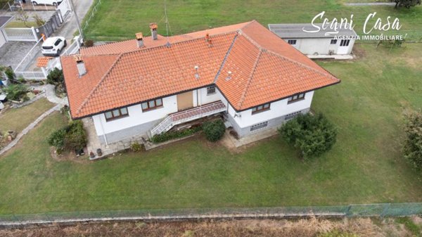 casa indipendente in vendita a Ghemme