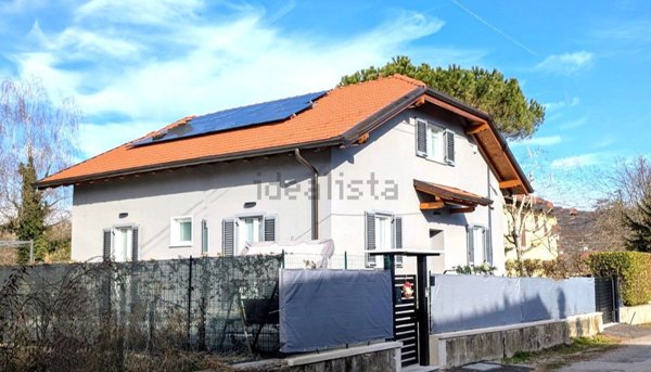 casa indipendente in vendita a Gozzano