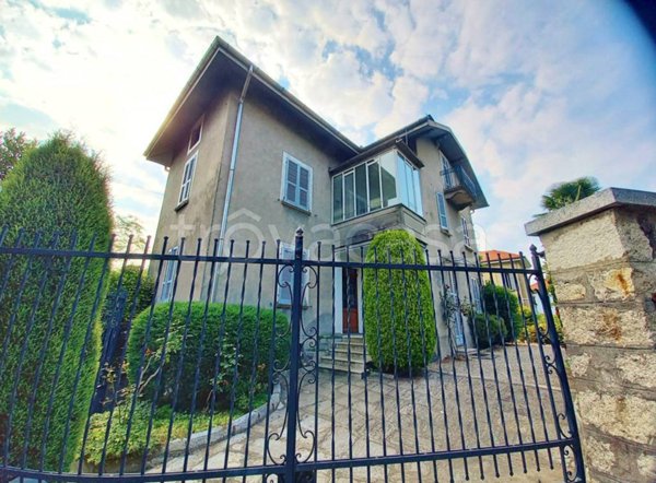 casa indipendente in vendita a Gozzano