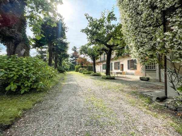 casa indipendente in vendita a Gozzano