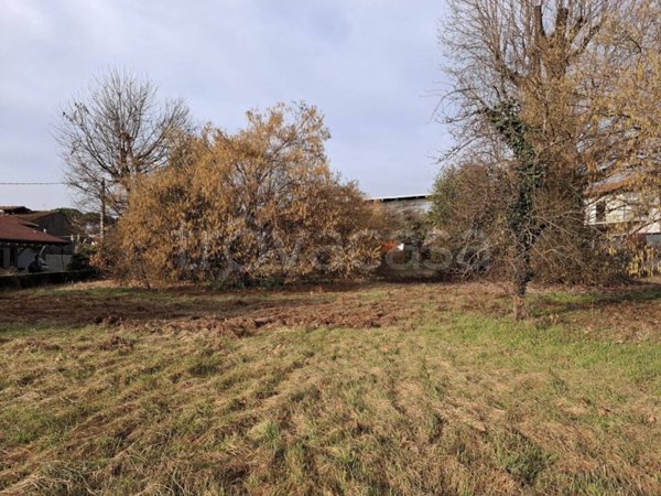 terreno edificabile in vendita a Gozzano