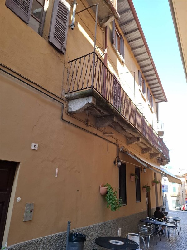 casa indipendente in vendita a Gozzano