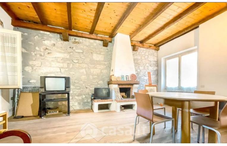 casa indipendente in vendita a Gozzano