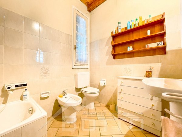 casa semindipendente in vendita a Gozzano