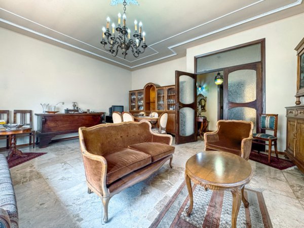casa indipendente in vendita a Gozzano