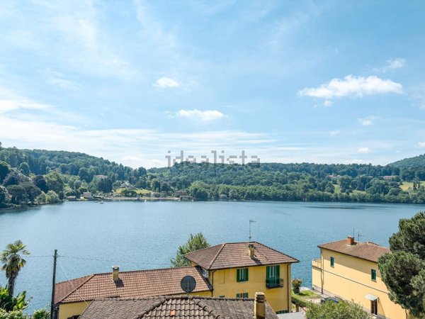 casa indipendente in vendita a Gozzano