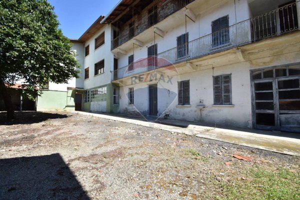 appartamento in vendita a Gozzano in zona Auzate