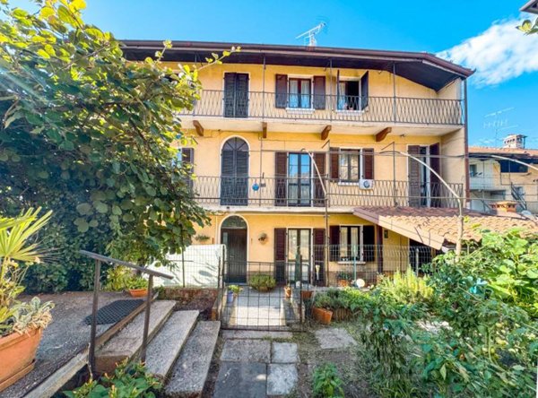 casa indipendente in vendita a Gozzano