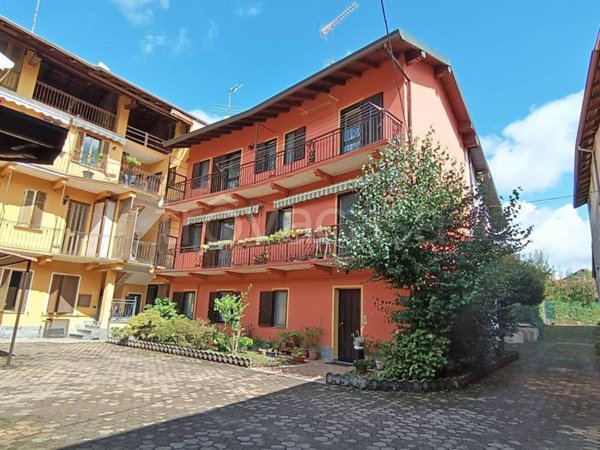 casa indipendente in vendita a Gozzano