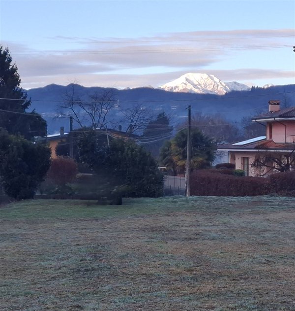 terreno edificabile in vendita a Gozzano
