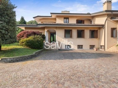 casa indipendente in vendita a Gozzano