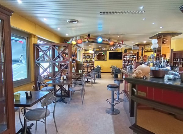 negozio in vendita a Gozzano