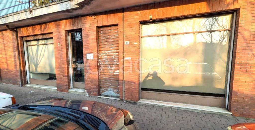negozio in vendita a Gozzano