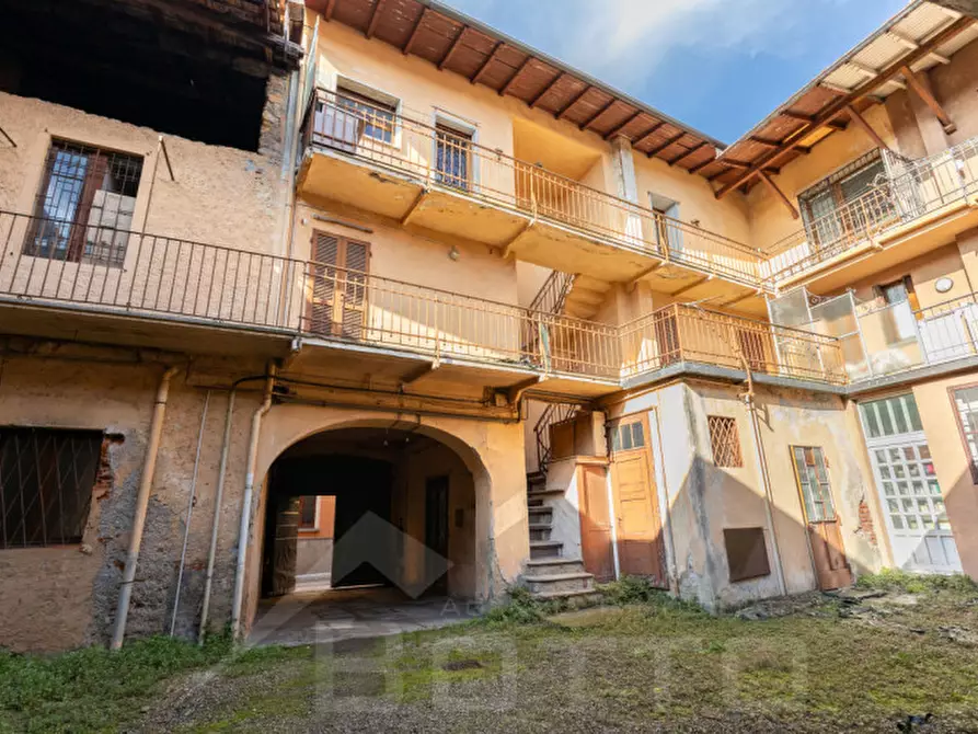 casa semindipendente in vendita a Gozzano
