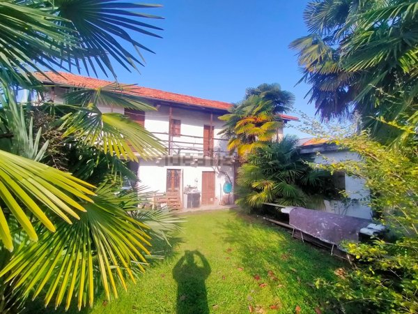appartamento in vendita a Gozzano in zona Auzate