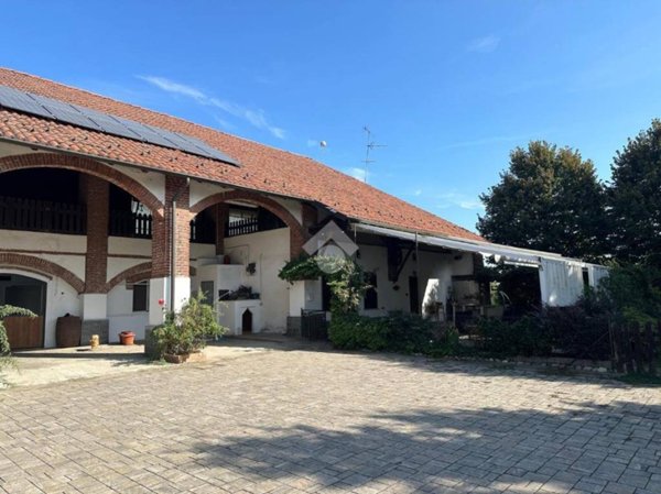 casa indipendente in vendita a Granozzo con Monticello in zona Monticello