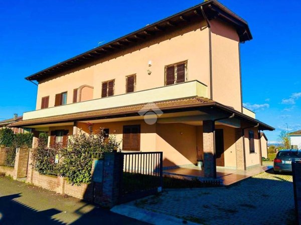 casa indipendente in vendita a Granozzo con Monticello in zona Monticello