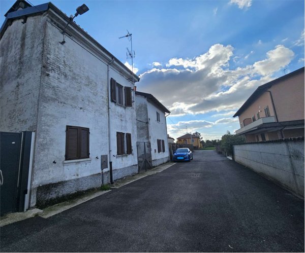 casa indipendente in vendita a Granozzo con Monticello in zona Monticello