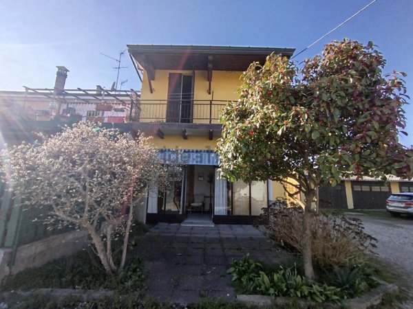 appartamento in vendita a Granozzo con Monticello in zona Monticello