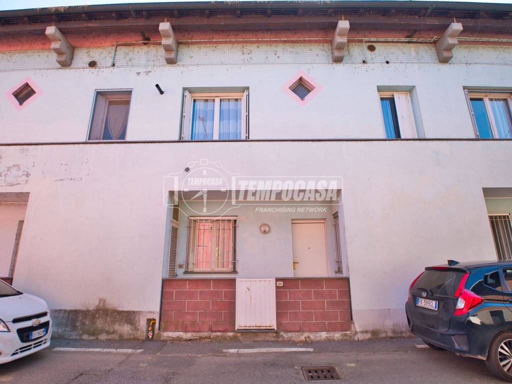 appartamento in vendita a Granozzo con Monticello in zona Granozzo