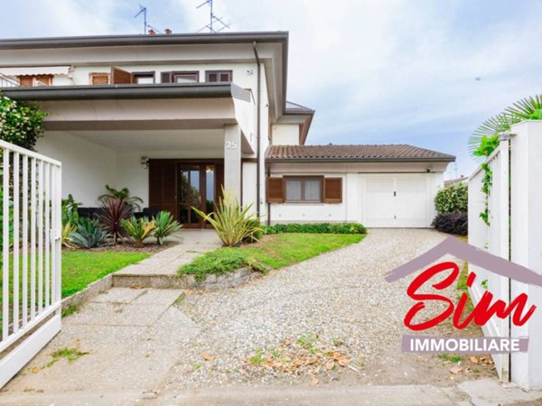 casa indipendente in vendita a Granozzo con Monticello in zona Granozzo