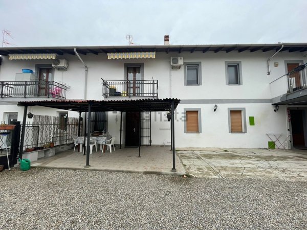 casa semindipendente in vendita a Granozzo con Monticello