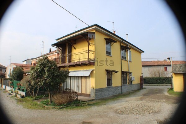 casa semindipendente in vendita a Granozzo con Monticello in zona Monticello