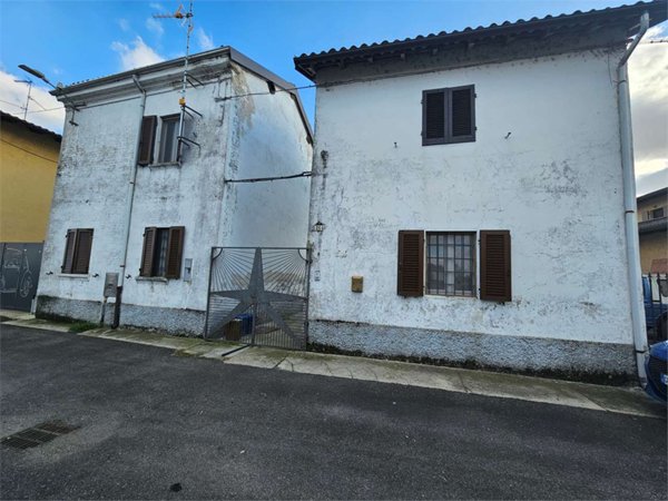 casa indipendente in vendita a Granozzo con Monticello in zona Monticello