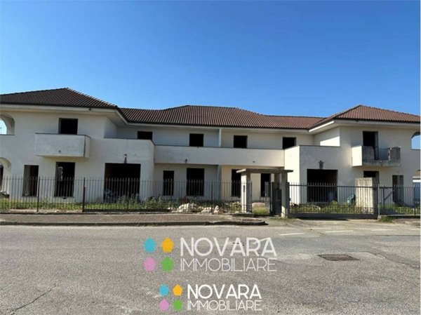 casa indipendente in vendita a Granozzo con Monticello in zona Granozzo