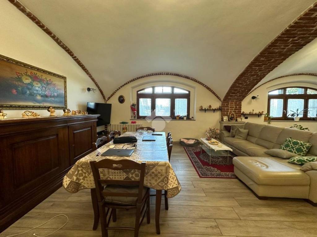 casa indipendente in vendita a Granozzo con Monticello in zona Monticello