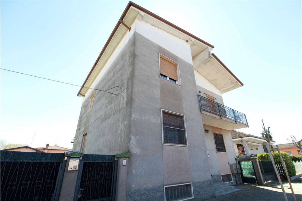 casa indipendente in vendita a Granozzo con Monticello in zona Granozzo