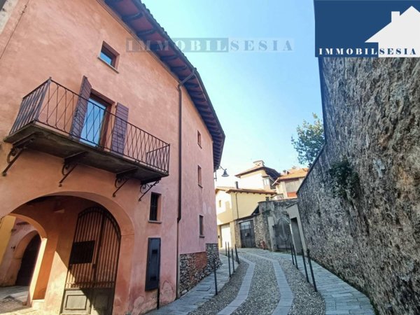 casa indipendente in vendita a Grignasco