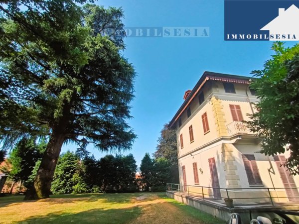 casa indipendente in vendita a Grignasco