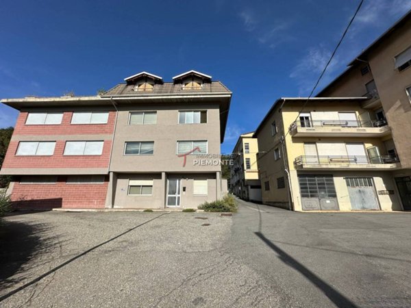 locale commerciale in vendita a Grignasco