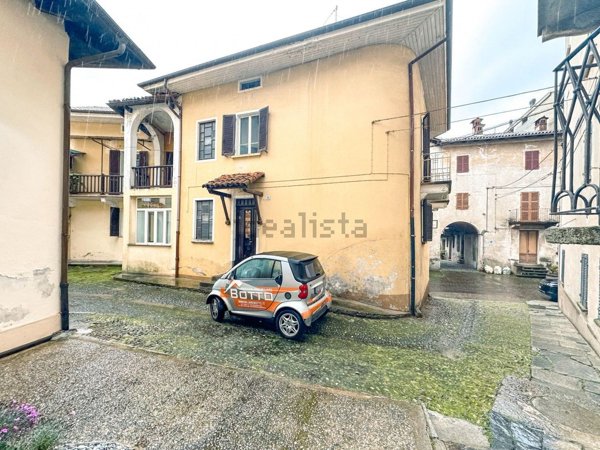 casa semindipendente in vendita a Grignasco