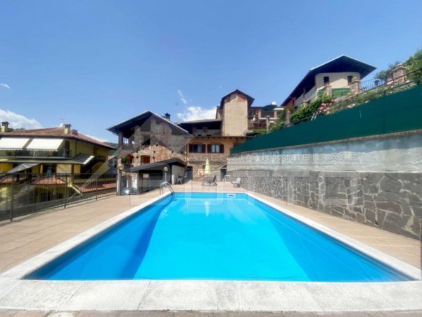 casa indipendente in vendita a Grignasco