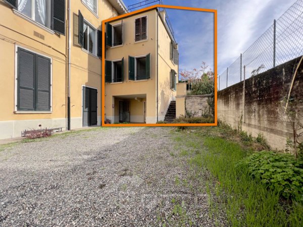 casa semindipendente in vendita a Grignasco