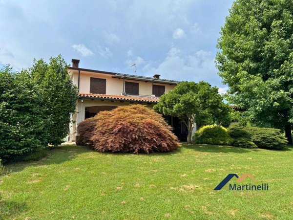 casa indipendente in vendita a Grignasco