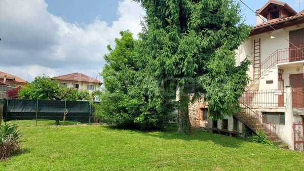 casa indipendente in vendita a Grignasco