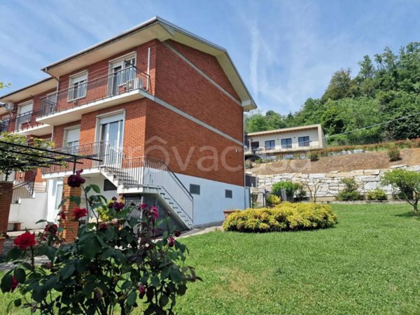 casa indipendente in vendita a Grignasco