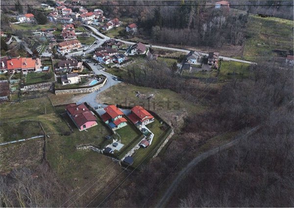 casa indipendente in vendita a Grignasco