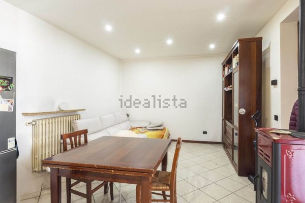 casa semindipendente in vendita a Grignasco in zona Cà Marietta
