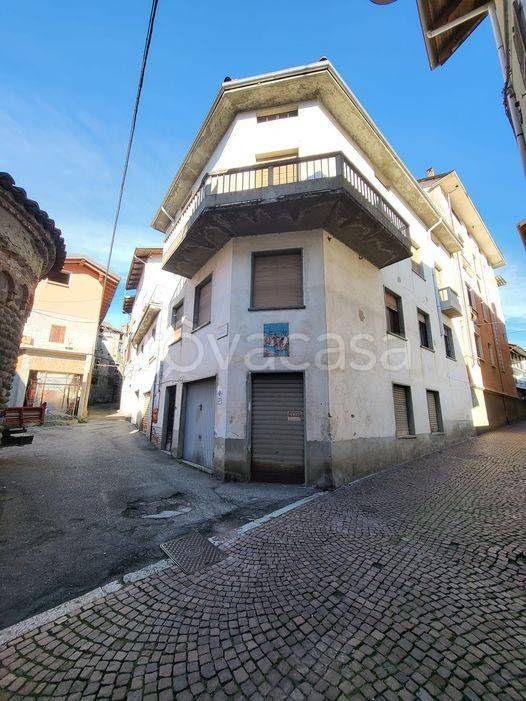 casa indipendente in vendita a Grignasco