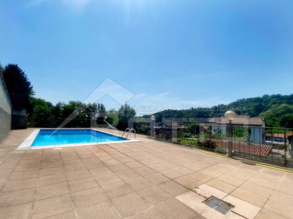 casa indipendente in vendita a Grignasco