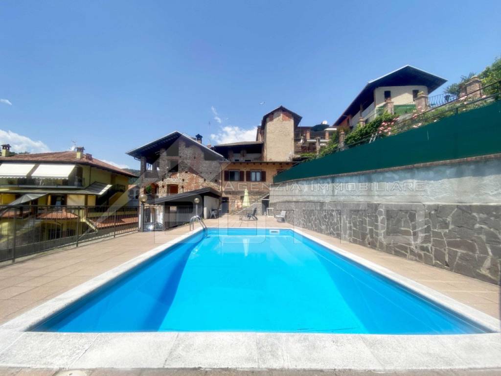 casa indipendente in vendita a Grignasco in zona Carola