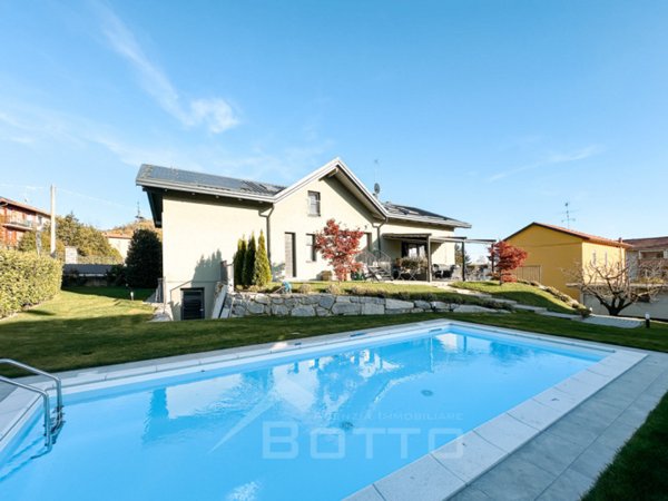 casa indipendente in vendita a Grignasco