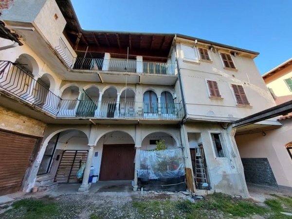 casa semindipendente in vendita a Grignasco