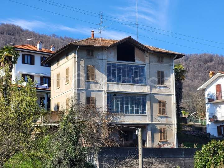 casa indipendente in vendita a Grignasco in zona Ara