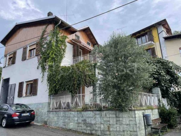 casa indipendente in vendita a Grignasco