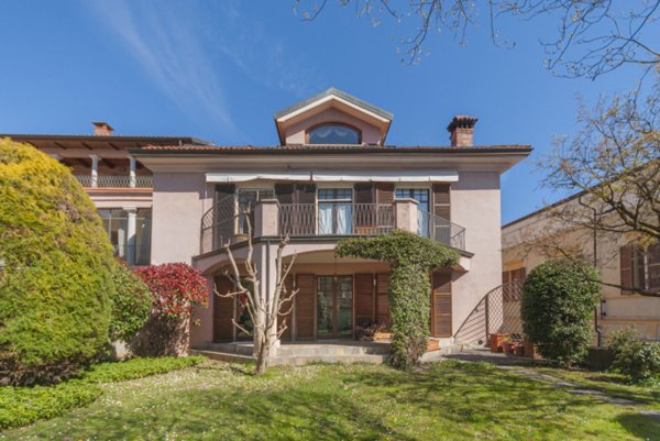 casa indipendente in vendita a Grignasco